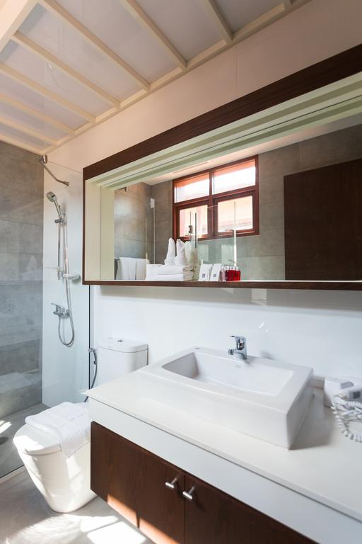 Amatapura Beachfront Villa 15, Sha Certified Ao Nam Mao Εξωτερικό φωτογραφία
