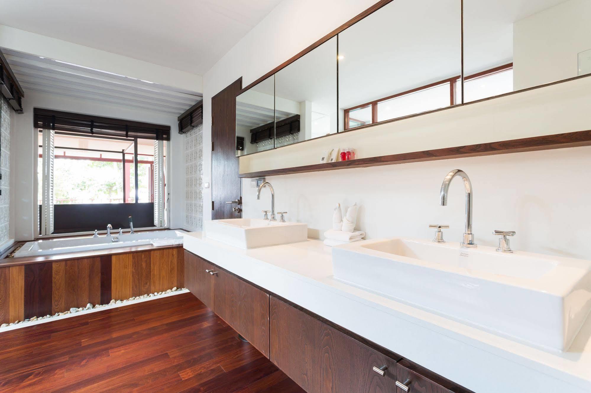 Amatapura Beachfront Villa 15, Sha Certified Ao Nam Mao Εξωτερικό φωτογραφία